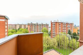 Renewed Balcony Flat with Green Garden, фото 4