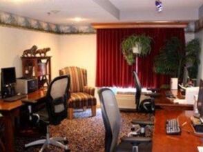 Best Western Plus Sidney Lodge, фото 46