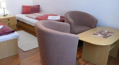 Family Pension, фото 13 Family Pension, фото 13