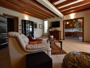 Classy Villa in Pisogne With Garden, Bbq, Pool, Sun-loungers, фото 20