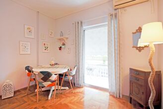 Cosy & Bright 2 Bedroom Apartment in Koukaki, фото 11