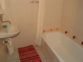 Spacious Cottage in the Giant Mountains, 1 km From the Skislopes, фото 36