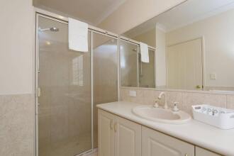 Luxe Spa On Kensington Boutique Suites, фото 10 Luxe Spa On Kensington Boutique Suites, фото 10