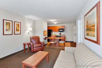 Candlewood Suites Reading, фото 2
