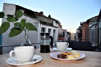 Rooftop Balat Rooms and Apartments Vodina, фото 9