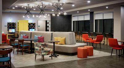 Home2 Suites by Hilton Brantford, фото 16