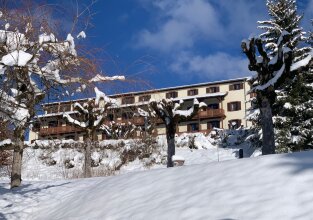 Отель Villars Mountain Lodge
