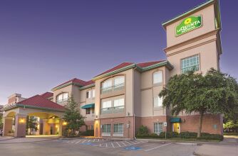 La Quinta Inn & Suites Houston West at Clay Road