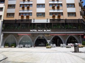 Отель Roc Blanc