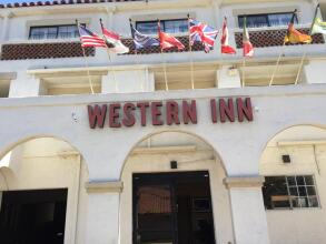 Old Town Western Inn & Suites