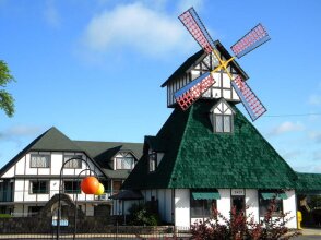 Windmill Inn and Suites