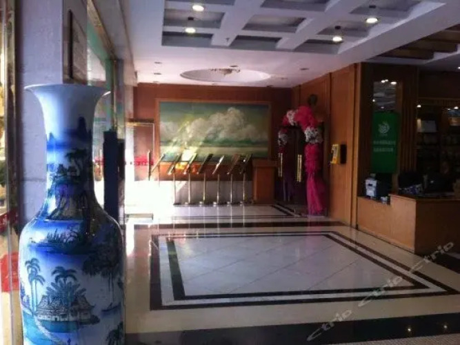 昆明船舶酒店 — фото 3