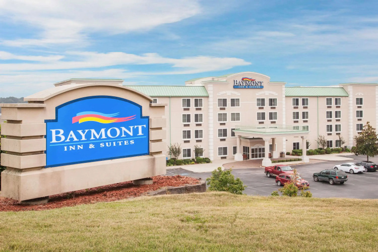 Baymont by Wyndham Hot Springs On the Lake