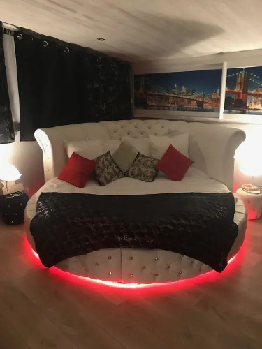 Suite Brooklyn Jacuzzi — фото 3