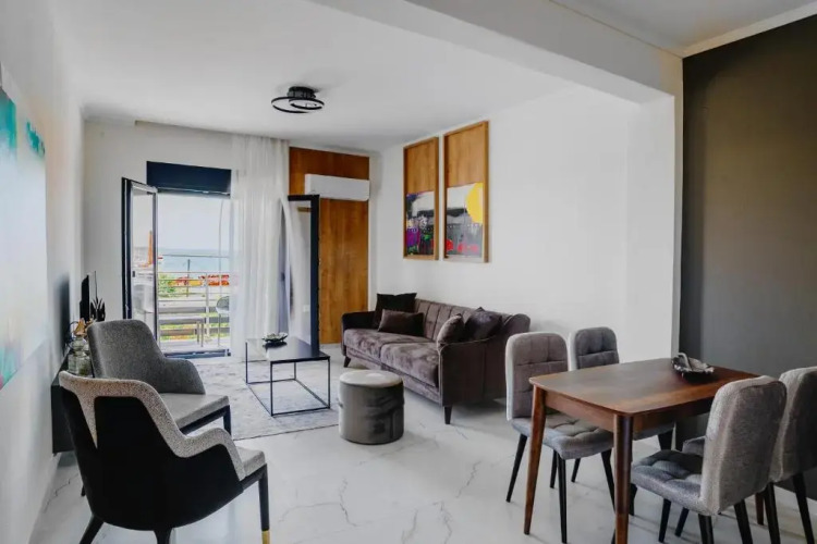 Alexandra Boutique Residence Downtown