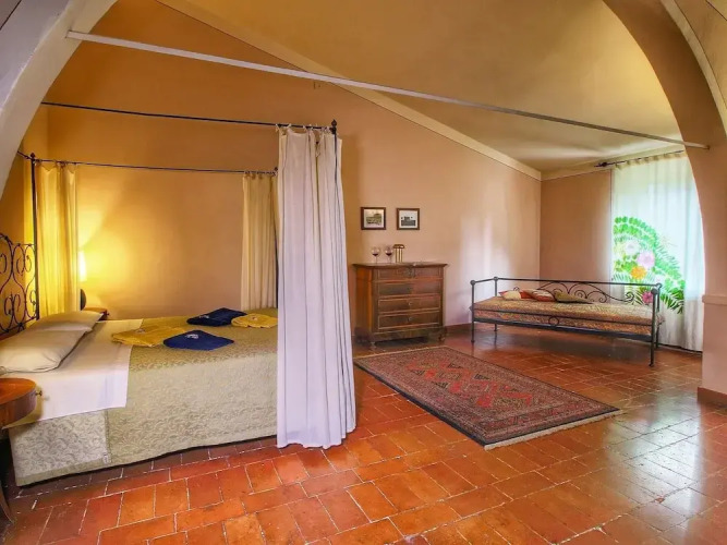 Panoramic Tuscan Villa — фото 5