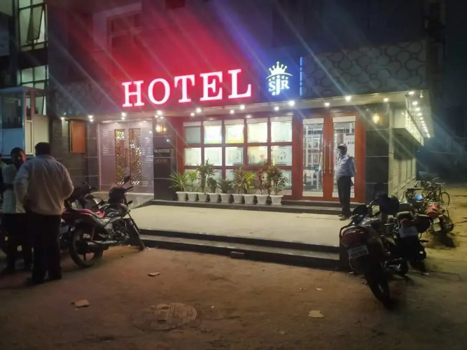 Hotel SJR