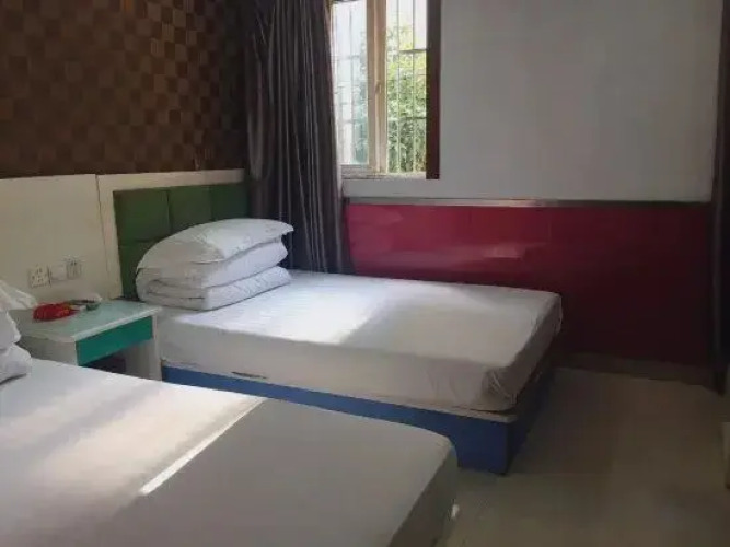 Yihong Hostel — фото 5