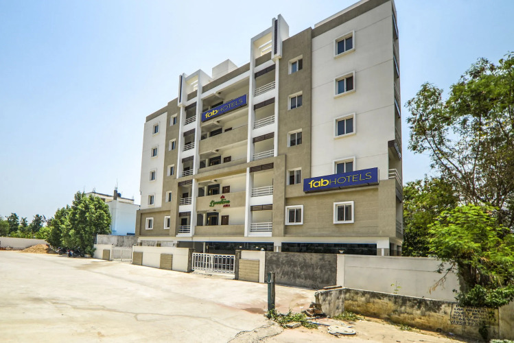 FabHotel Limestone Suites - Near Yashoda Hospitals, Somajiguda