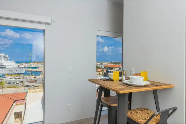 Fully Smart Studio Apartment Harbor View — фото 5