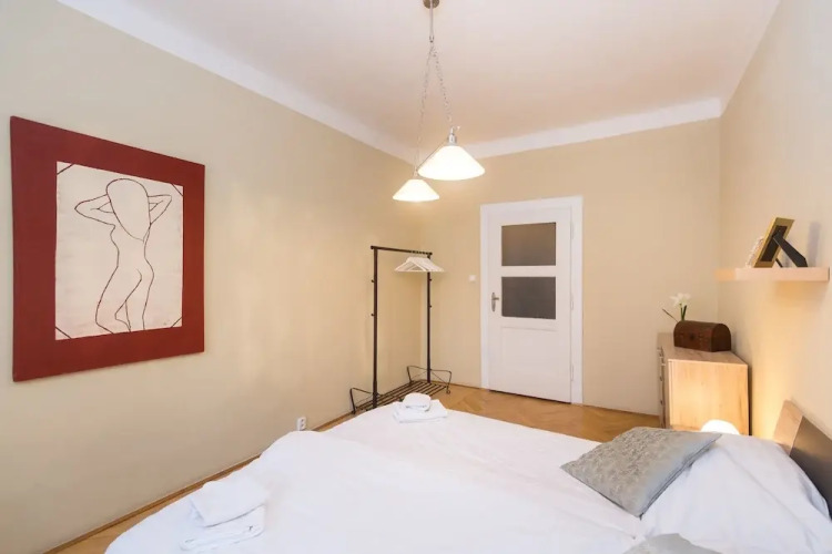 Castle View Spacious Apartment — фото 3