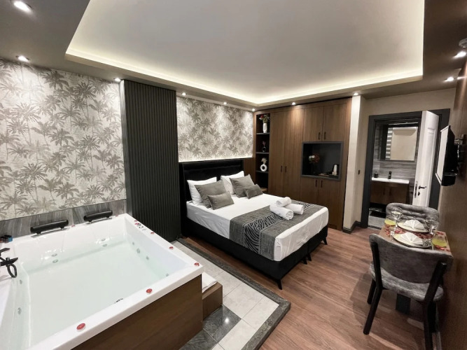 Grand Uskudar Hotel