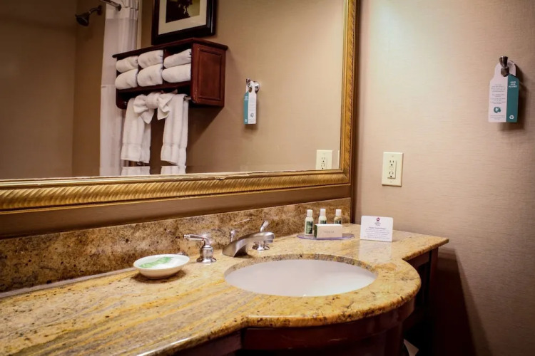 Hampton Inn — фото 4
