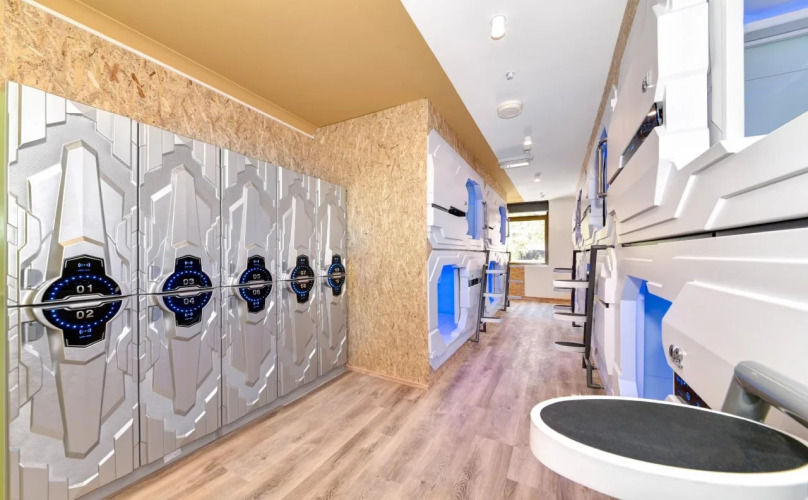 Space Q Capsule Hotel — фото 5