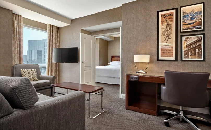 Sheraton Suites Calgary Eau Claire — фото 4