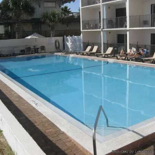 Beacher's Lodge Oceanfront Suites — фото 5