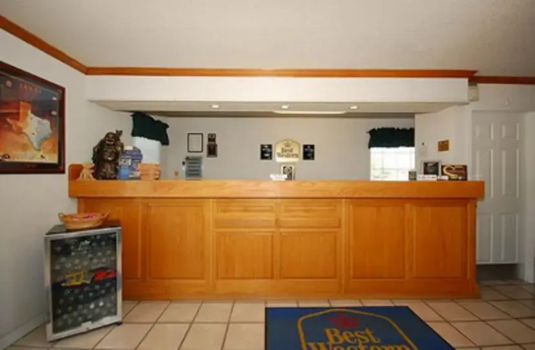 Best Western Smithfield Inn — фото 4