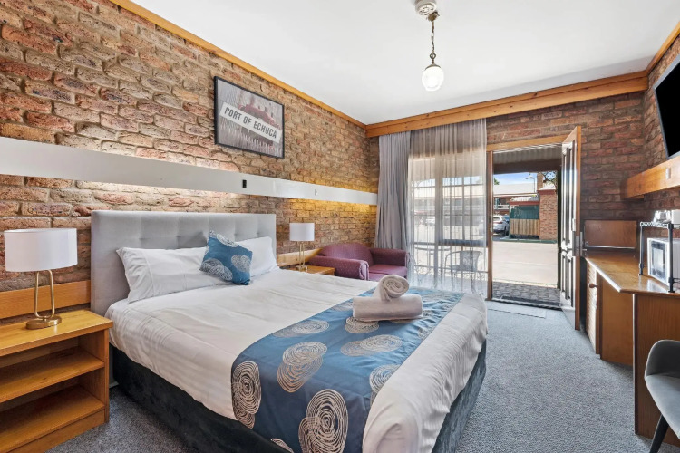 The Settlement Historic Hotel — фото 2