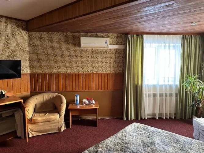 Фотография номера гостиницы Центр 300