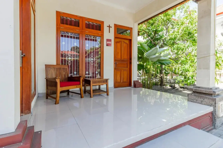 Collection O Near Seminyak Beach Formerly The Kumpi Hotel