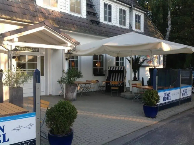 Dünenhotel am Meer