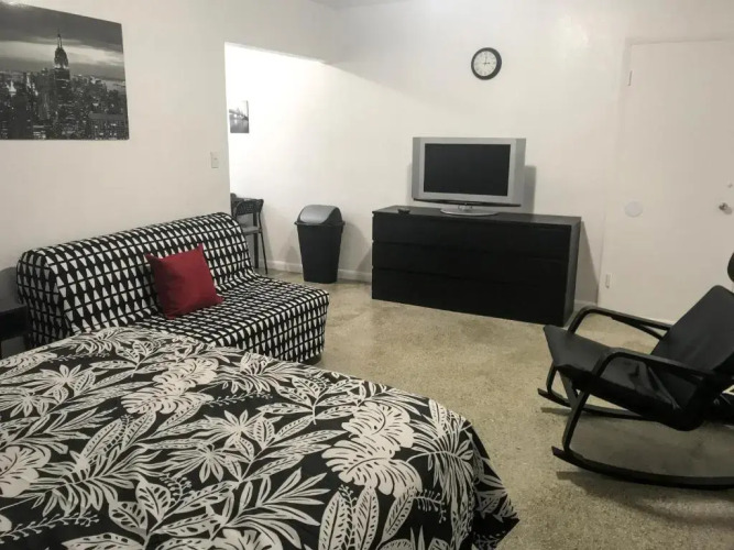 Green Seas Motel