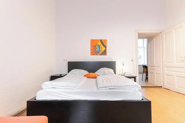 Cozy 2BR Apt With Great Connectivity — фото 4
