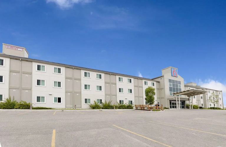 Motel 6 Brandon, MB