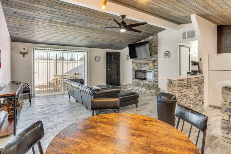 1 Mi to Main St Eats! Single-level Red Bluff Home — фото 4