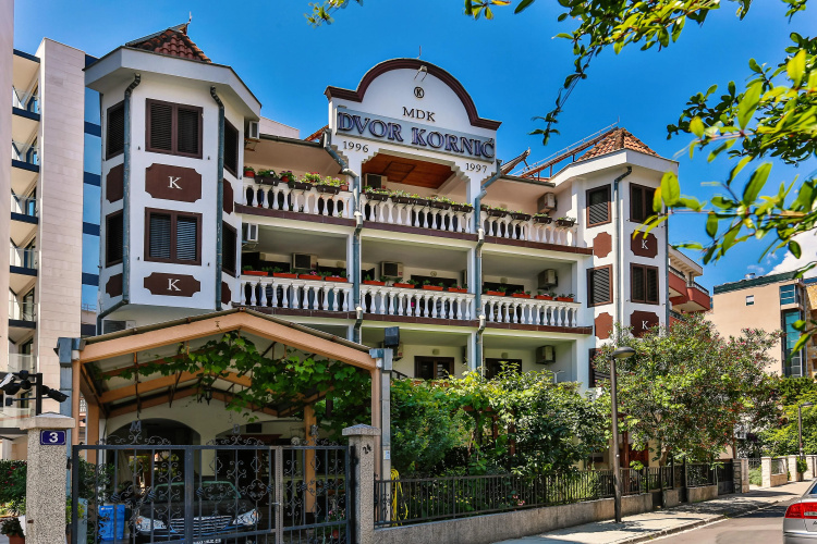 Villa Dvor Kornic