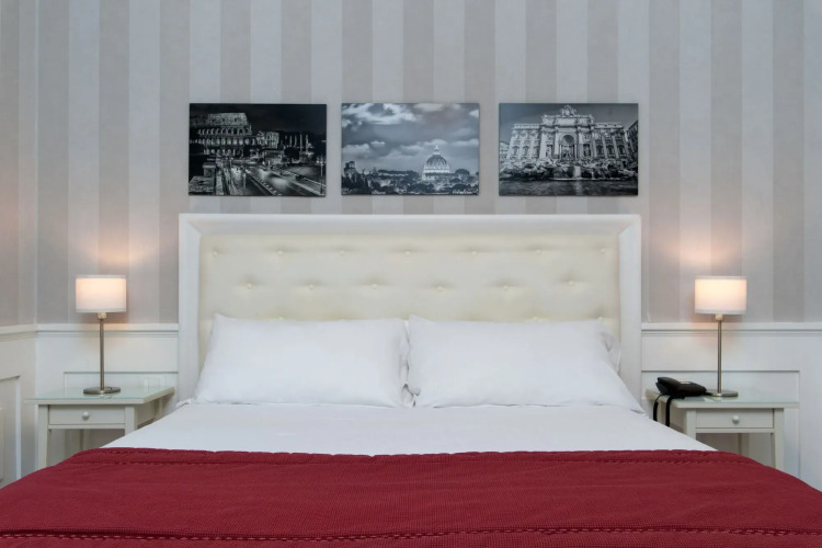 Star Vatican Rooms