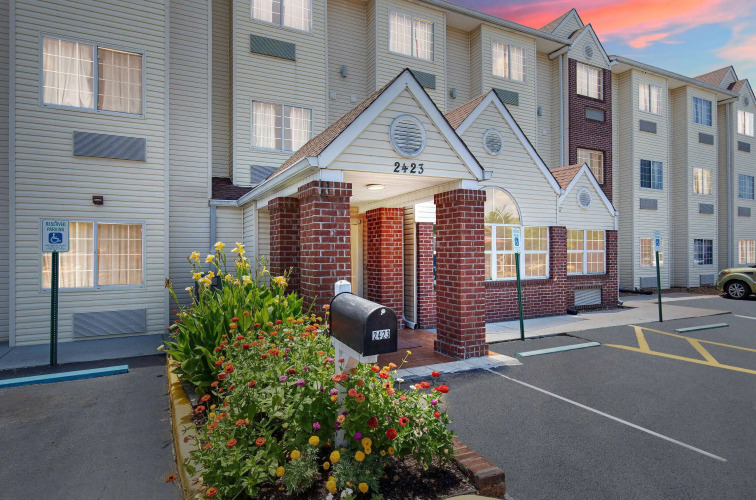 Microtel Inn & Suites by Wyndham Cordova Memphis I-40 East