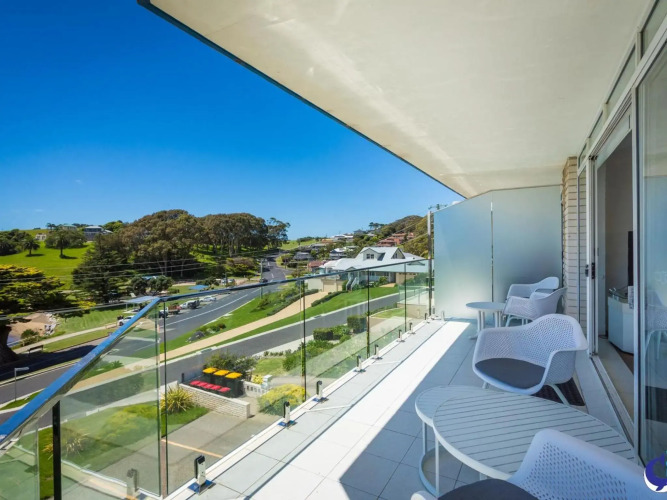 Sapphire Waters Unit 3 — фото 3