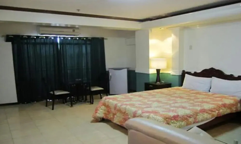 Natalia Hotel