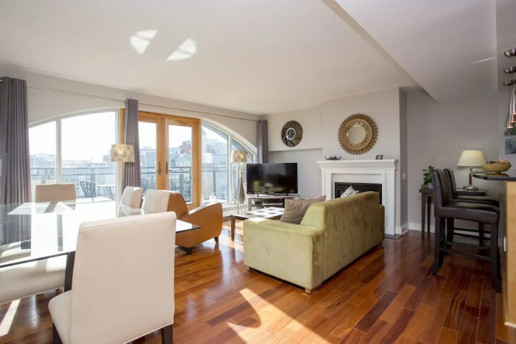 Bishop's Landing Condos — фото 3