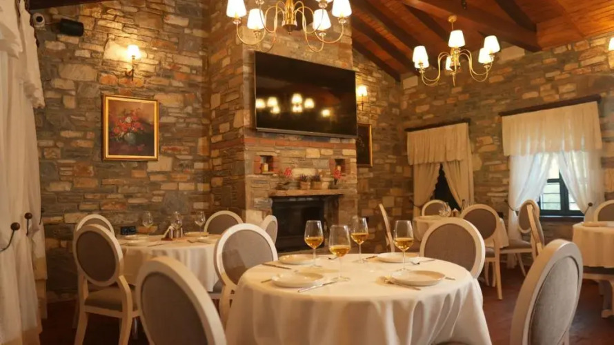 Domatia Stone Hotel