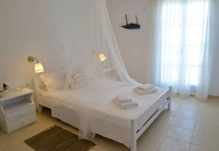 Heliotropio Studios & Apartments