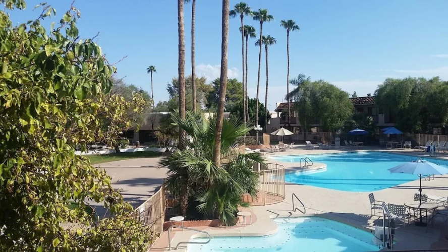 Mesa Golf Inn & Suites — фото 4