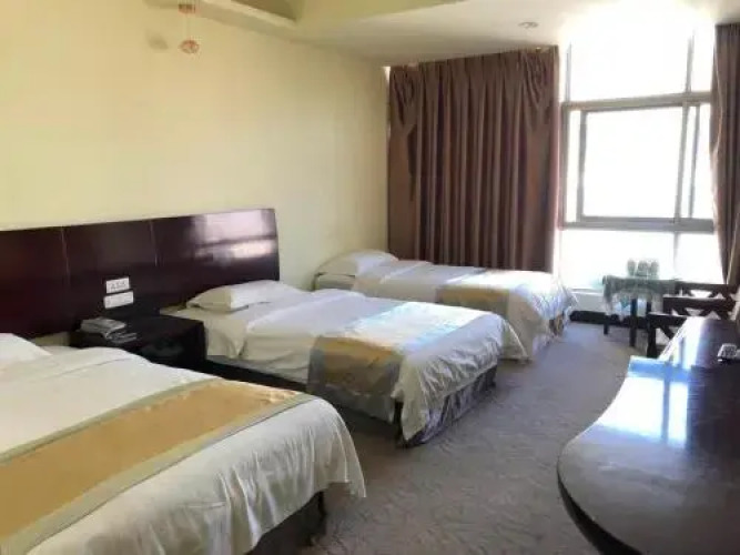 Kunming Chutian Hotel — фото 4