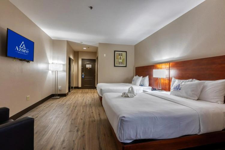The Azure Hotel — фото 4